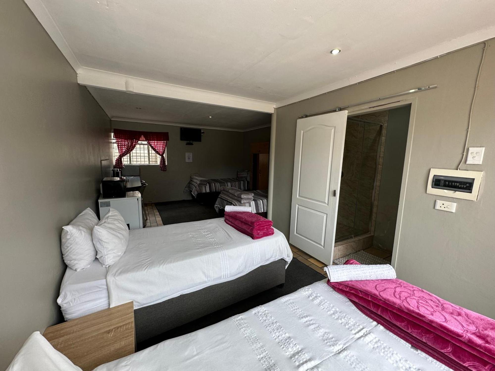 Favour Guest House Polokwane Exteriör bild